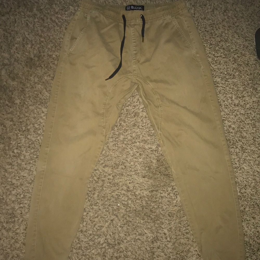 Men’s khaki joggers